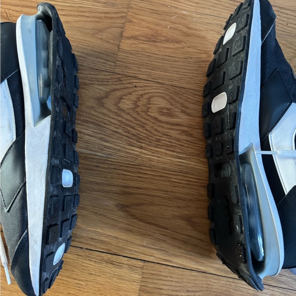 Nike Air Max Pre-Day Black Sneakers - Picture 8 of 9